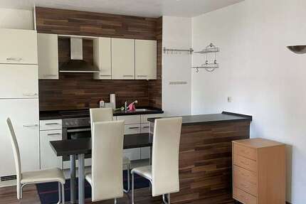 Wohnung zum Mieten in Halle 420 € 34.39 m²