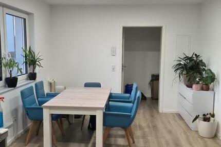 Helle & Ruhige 2-Zimmer Wohnung mit Terrasse zimmer