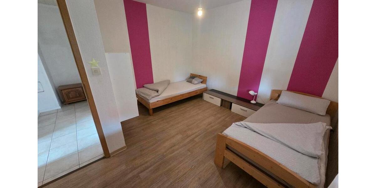 Erdgeschoßwohnung Papenburg - 4 Zimmer, 155 m&sup2;, 550&euro; | Angebot:25385588