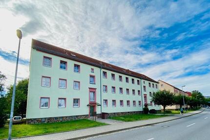 Wohnung Ronneburg - 3 Zimmer, 66 m&sup2;, 348&euro; | Angebot:26262226