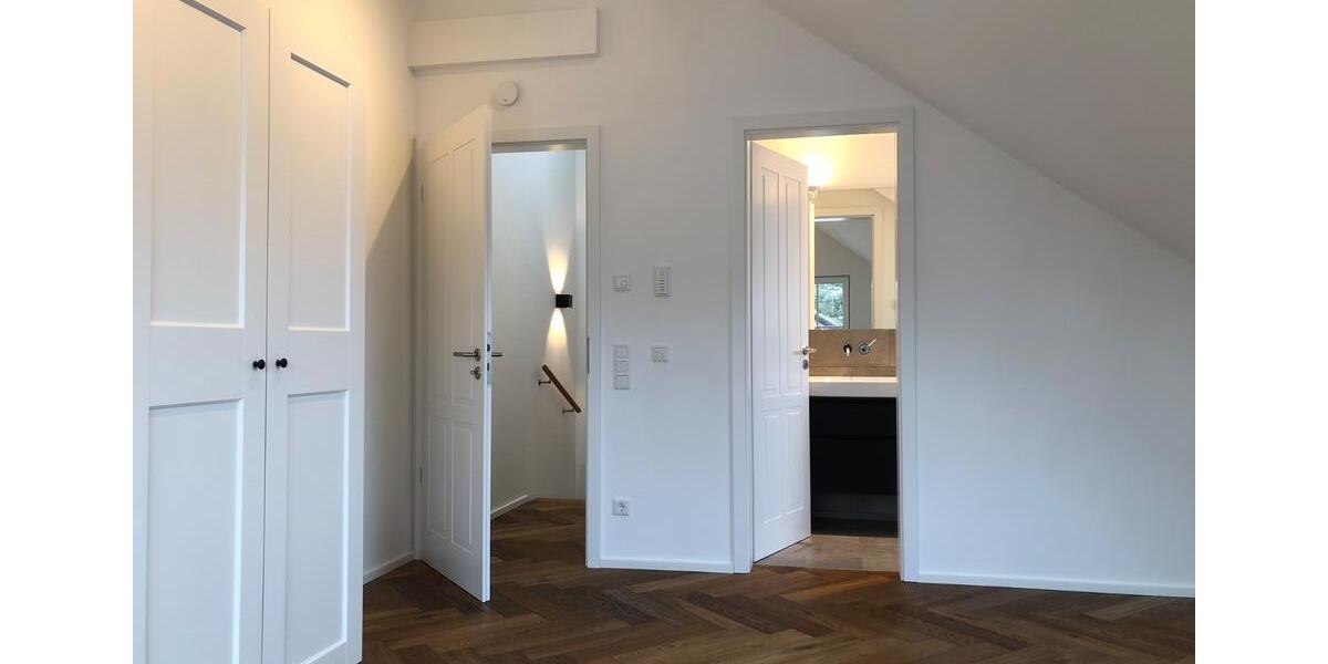 Etagenwohnung München Allach-Untermenzing - 5 Zimmer, 140 m&sup2;, 1.300&euro; | Angebot:25049296