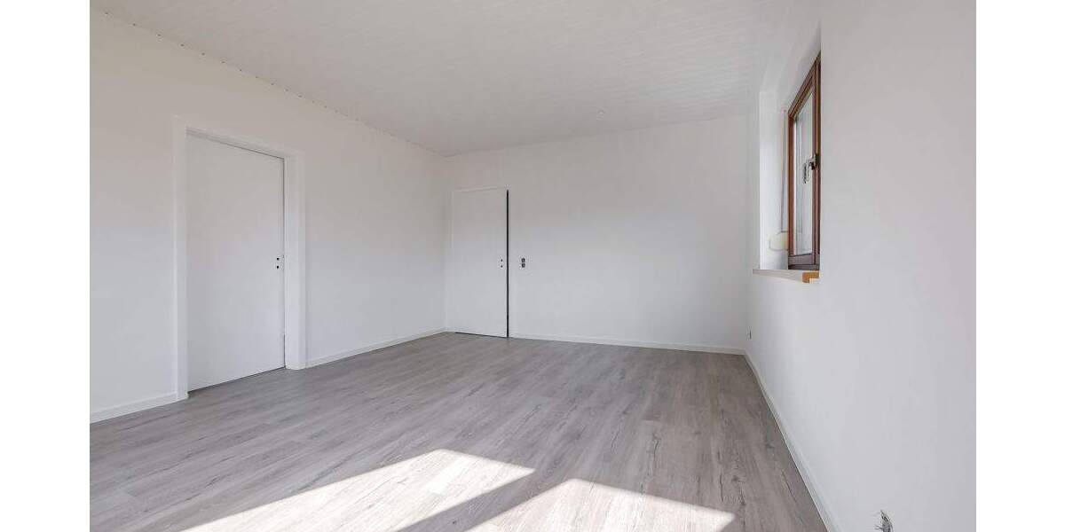 Etagenwohnung Neustadt Langburkersdorf - 3 Zimmer, 62 m&sup2;, 499&euro; | Angebot:25909014