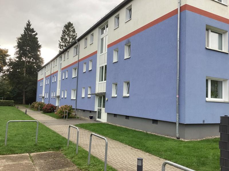 Sanierte 2 Zimmer Erdgeschoss Wohnung mit Balkon, sofort anmietbar! zimmer