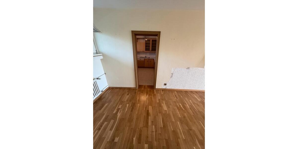 Etagenwohnung Leverkusen Schlebusch - 3 Zimmer, 79 m&sup2;, 850&euro; | Angebot:25127450