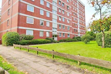 Schöne und gut geschnittene 3-Zimmer Wohnung mit Poolzugang in Henstedt-Ulzburg 3 zimmer