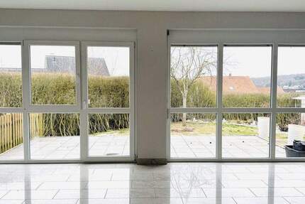 Haus Osterburken - 5 Zimmer, 159 m&sup2;, 1.570&euro; | Angebot:25690327