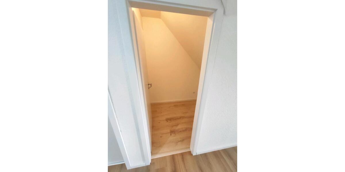 Dachgeschoßwohnung Rheine Gellendorf - 3 Zimmer, 94 m&sup2;, 1.000&euro; | Angebot:23721509