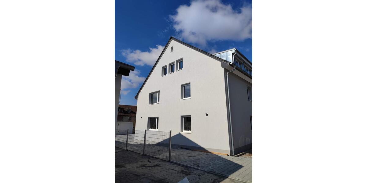 Dachgeschoßwohnung Schweinfurt Haardt - 3 Zimmer, 80 m&sup2;, 1.150&euro; | Angebot:25292318