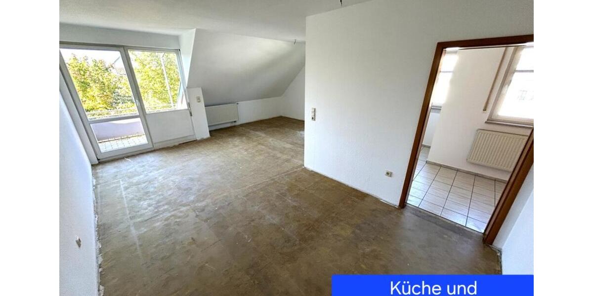 Einziehen und wohlfühlen! Helle DG-Wohnung mit TG-Stellplatz in B 2 zimmer