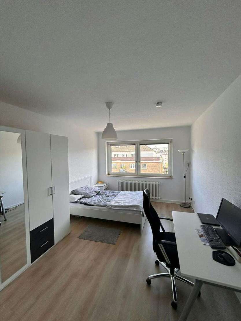 WG-Zimmer in Düsseldorf 710 € 15 m² zimmer
