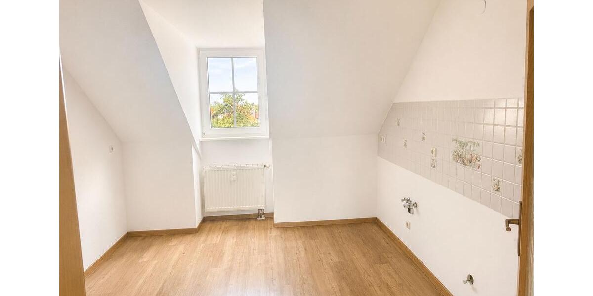 Dachgeschoßwohnung Königsmoos - 3 Zimmer, 70 m&sup2;, 1.035&euro; | Angebot:26619019