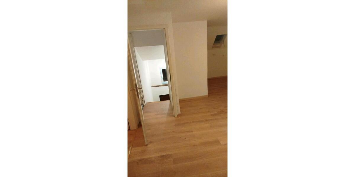 Maisonettenwohnung Briedel - 4 Zimmer, 110 m&sup2;, 700&euro; | Angebot:25307357