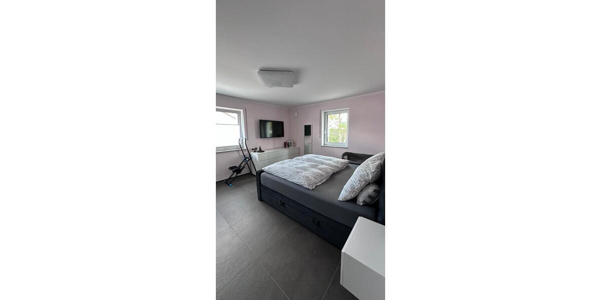 Etagenwohnung Schwandorf - 3 Zimmer, 110 m&sup2;, 1.200&euro; | Angebot:26631623