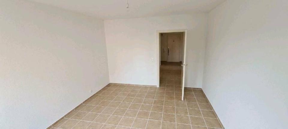 Studentin 2er-WG mit Stil 3 zimmer