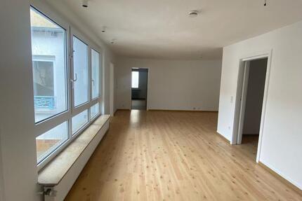 Wohnung Bad Kreuznach Bad Münster am Stein-Ebernburg - 1 Zimmer, 120 m&sup2;, 950&euro; | Angebot:26564547