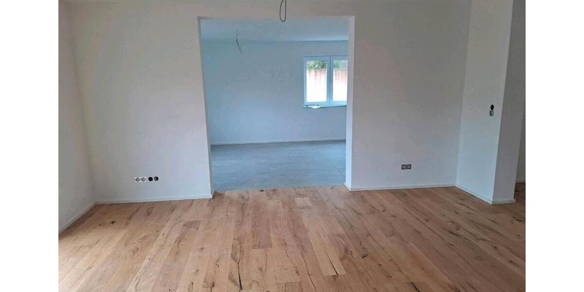 Erdgeschoßwohnung Nüdlingen - 5 Zimmer, 135 m&sup2;, 1.400&euro; | Angebot:26560532