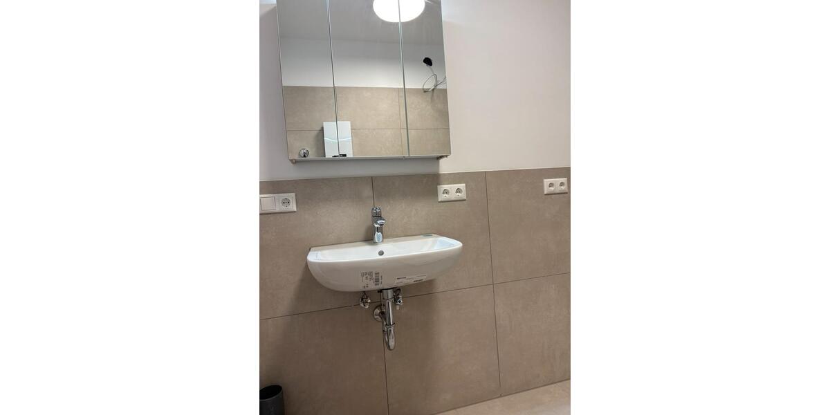 Erstbezug nach Kernsanierung- 1ZKB 1 zimmer