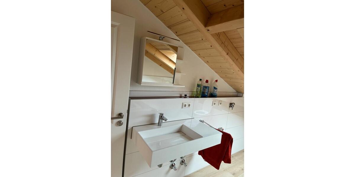 Dachgeschoßwohnung Weilheim in Oberbayern - 2 Zimmer, 53 m&sup2;, 1.035&euro; | Angebot:25005343