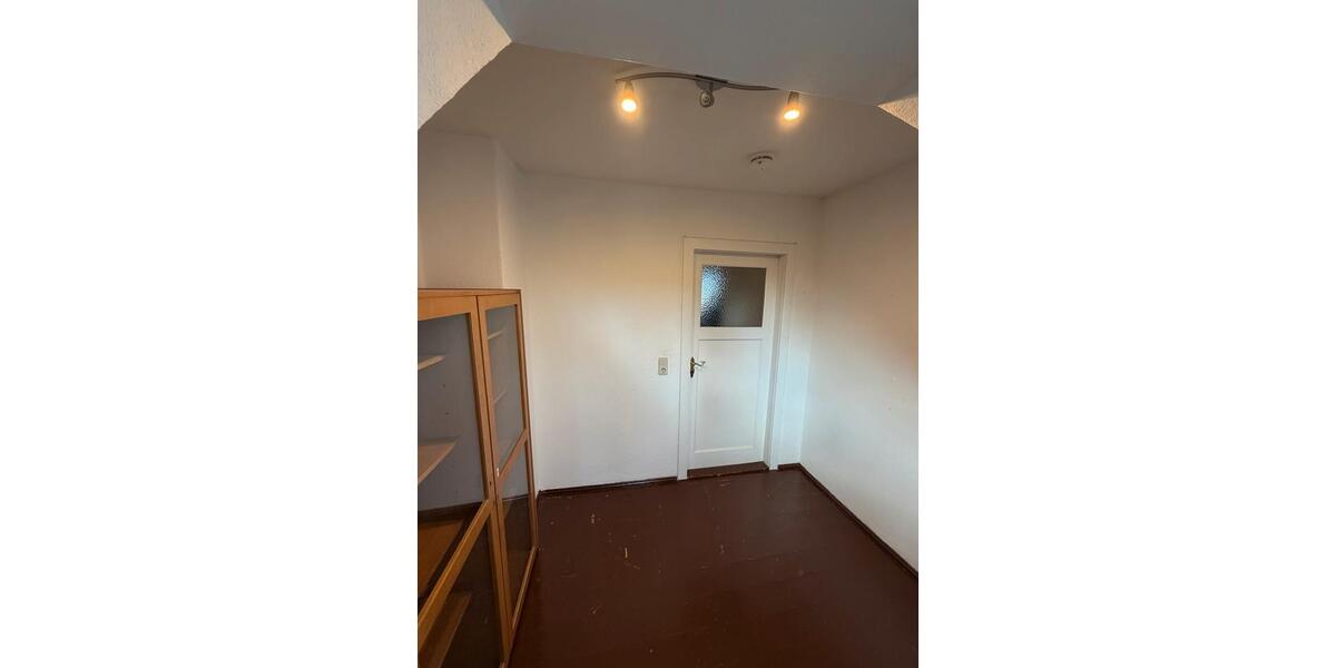 Dachgeschoßwohnung Dresden Cotta - 3 Zimmer, 50 m&sup2;, 596&euro; | Angebot:26030273