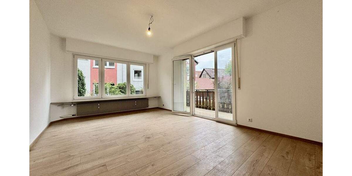 +++ Renovierte 3-Zimmer-Wohnung mit großem Garten am Altstadtrand +++ 3 zimmer