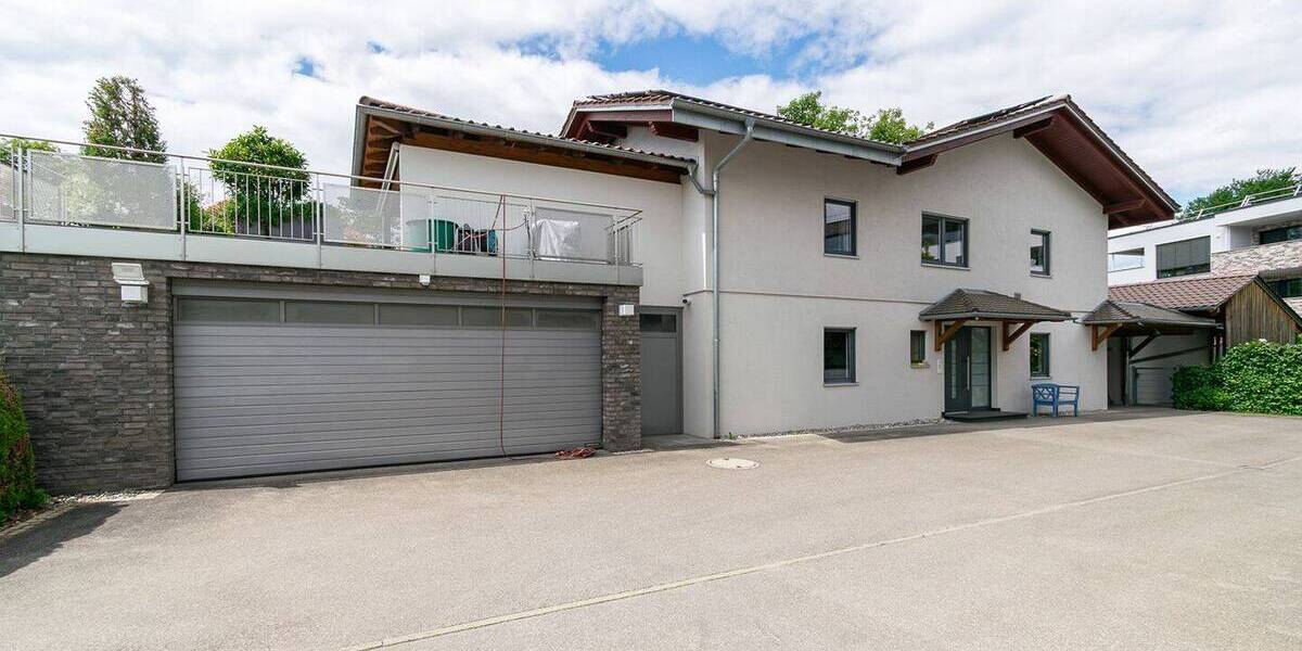 Einfamilienhaus Tettnang - 8 Zimmer, 270 m&sup2;, 2.600&euro; | Angebot:26594751