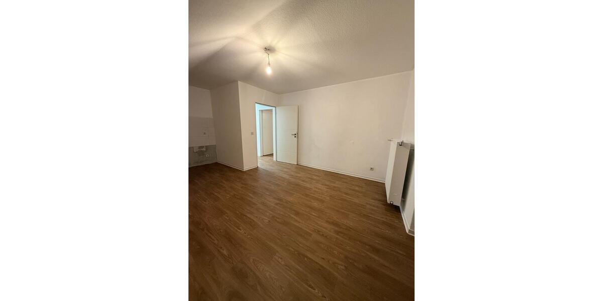 Dachgeschoßwohnung Zweibrücken - 2.5 Zimmer, 70 m&sup2;, 650&euro; | Angebot:24504509