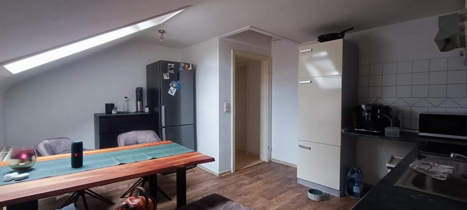 Dachgeschoßwohnung Tremsbüttel - 2.5 Zimmer, 69 m&sup2;, 800&euro; | Angebot:25309431