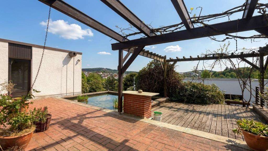 Einfamilienhaus Glashütten - 9 Zimmer, 306 m&sup2;, 2.900&euro; | Angebot:26983728