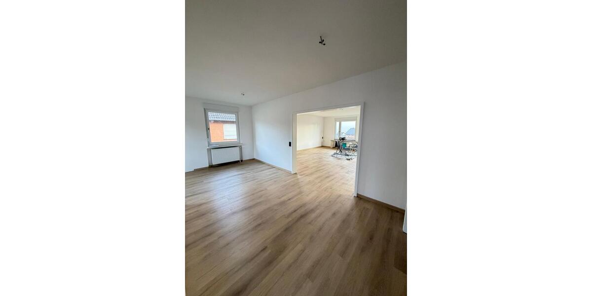 Bungalow Herleshausen - 5 Zimmer, 190 m&sup2;, 1.425&euro; | Angebot:25615087