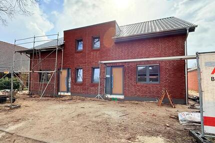 Haus Nienburg (Weser) - 4 Zimmer, 125 m&sup2;, 1.350&euro; | Angebot:26021095