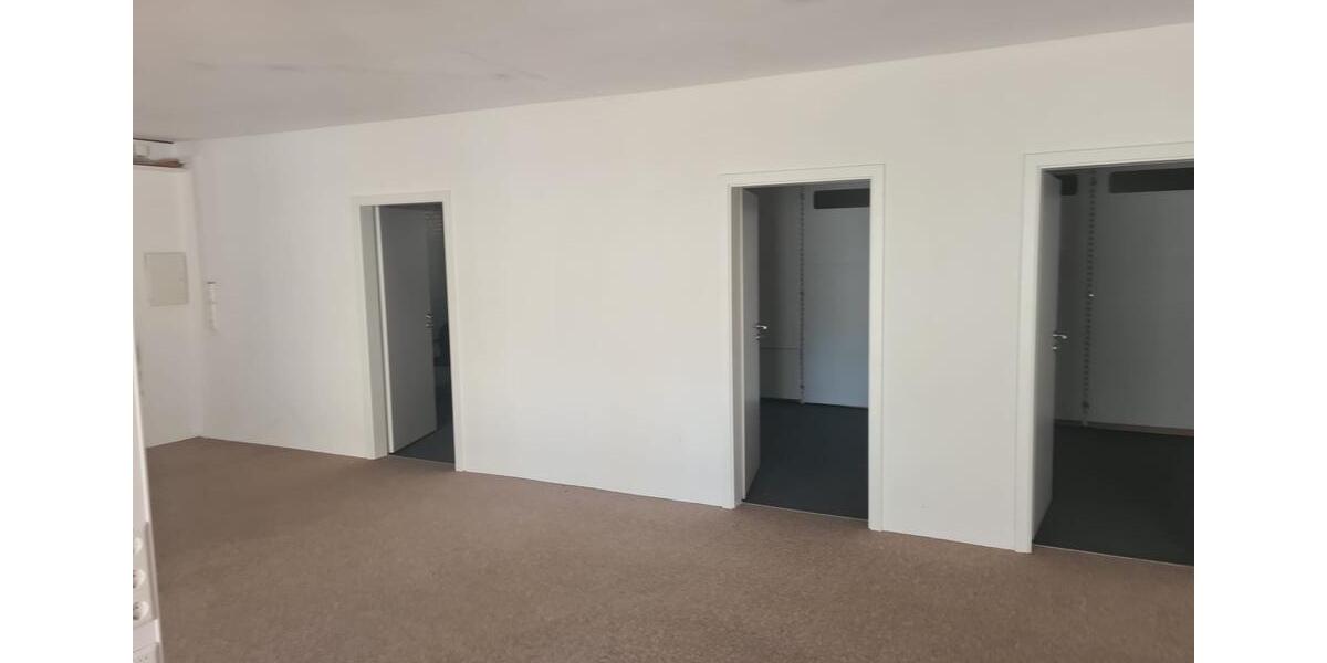 Etagenwohnung Mengen - 3 Zimmer, 119 m&sup2;, 1.300&euro; | Angebot:25931290