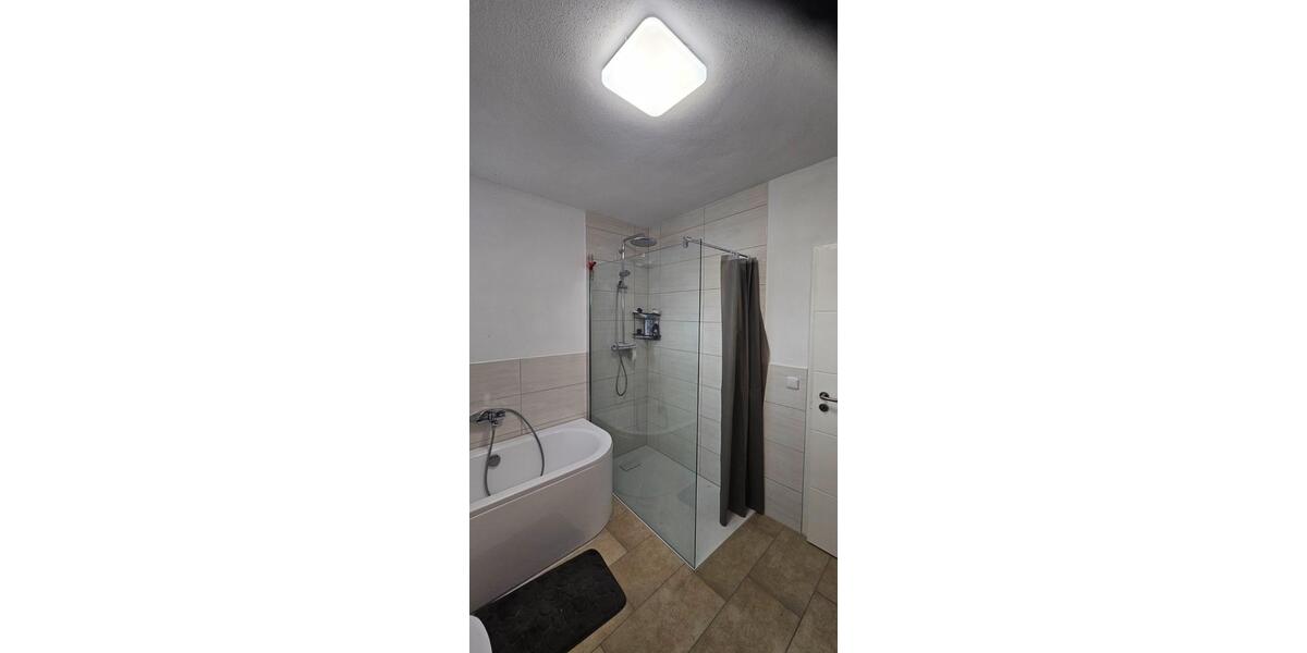 Dachgeschoßwohnung Plattling - 3 Zimmer, 100 m&sup2;, 1.190&euro; | Angebot:24565272