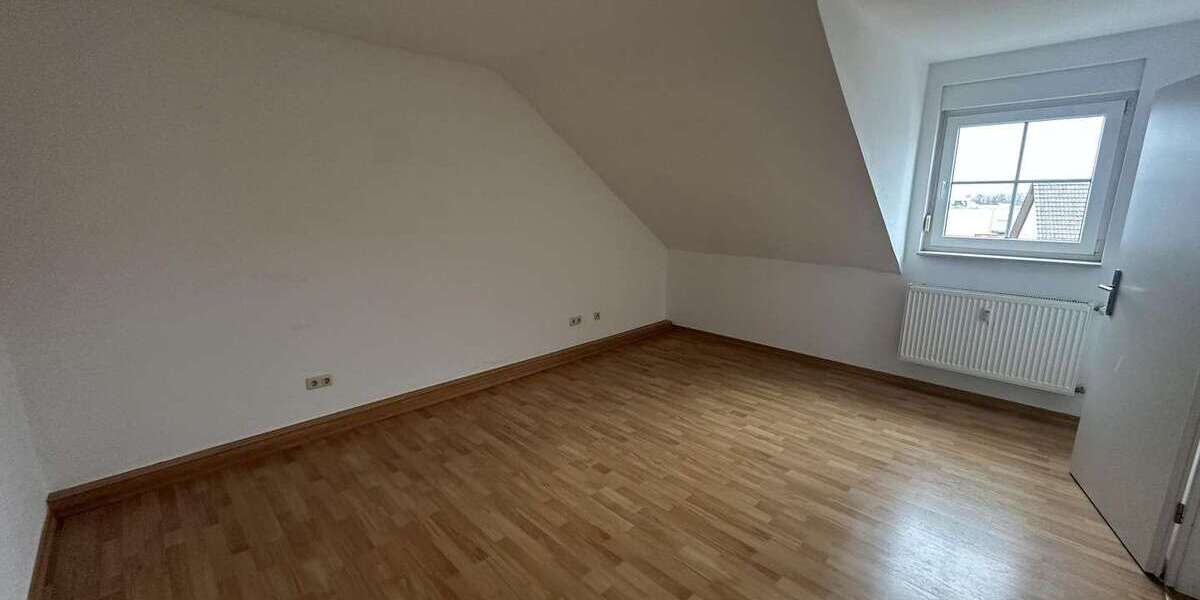 Etagenwohnung Euskirchen Dom-Esch - 4 Zimmer, 70 m&sup2;, 339&euro; | Angebot:26071234