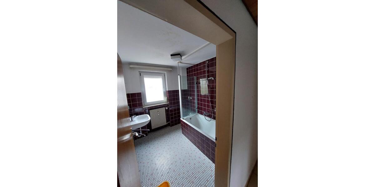 Erdgeschoßwohnung Altensteig - 4 Zimmer, 105 m&sup2;, 859&euro; | Angebot:26252285