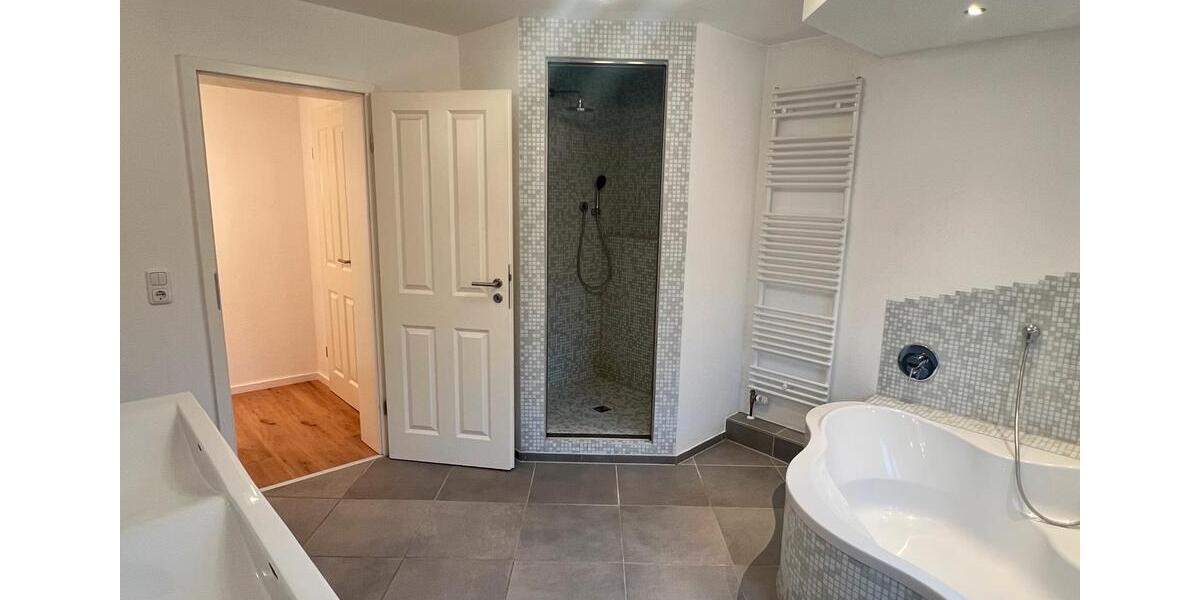 Doppelhaushälfte Landsberg am Lech Ellighofen - 4 Zimmer, 130 m&sup2;, 1.500&euro; | Angebot:26183415