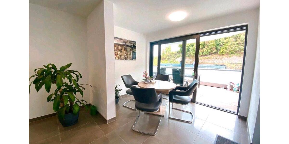 Terrassenwohnung Mettlach - 3 Zimmer, 75 m&sup2;, 1.195&euro; | Angebot:26556724