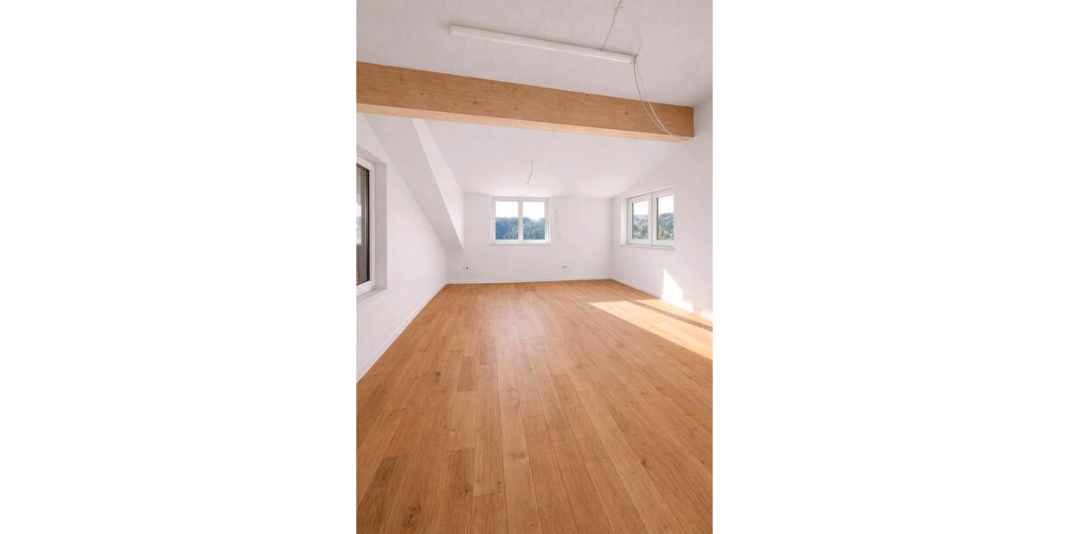 Dachgeschoßwohnung Altensteig - 4.5 Zimmer, 85 m&sup2;, 1.350&euro; | Angebot:26585691