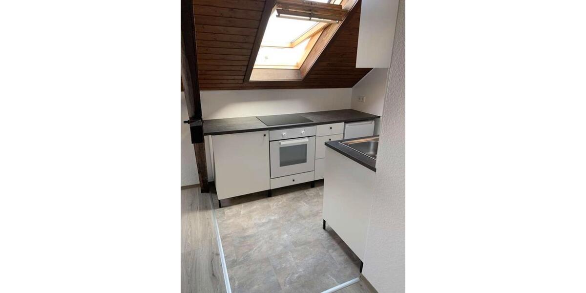 Dachgeschoßwohnung Krefeld - 1 Zimmer, 24 m&sup2;, 425&euro; | Angebot:26018126