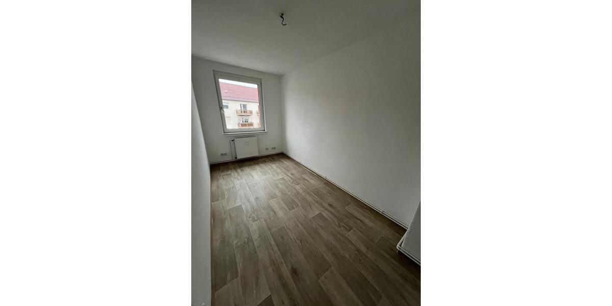 Etagenwohnung Jacobsdorf - 3 Zimmer, 60 m&sup2;, 420&euro; | Angebot:24980322