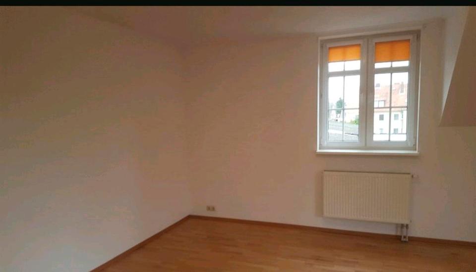 Etagenwohnung Rinteln - 2.5 Zimmer, 105 m&sup2;, 735&euro; | Angebot:26562586