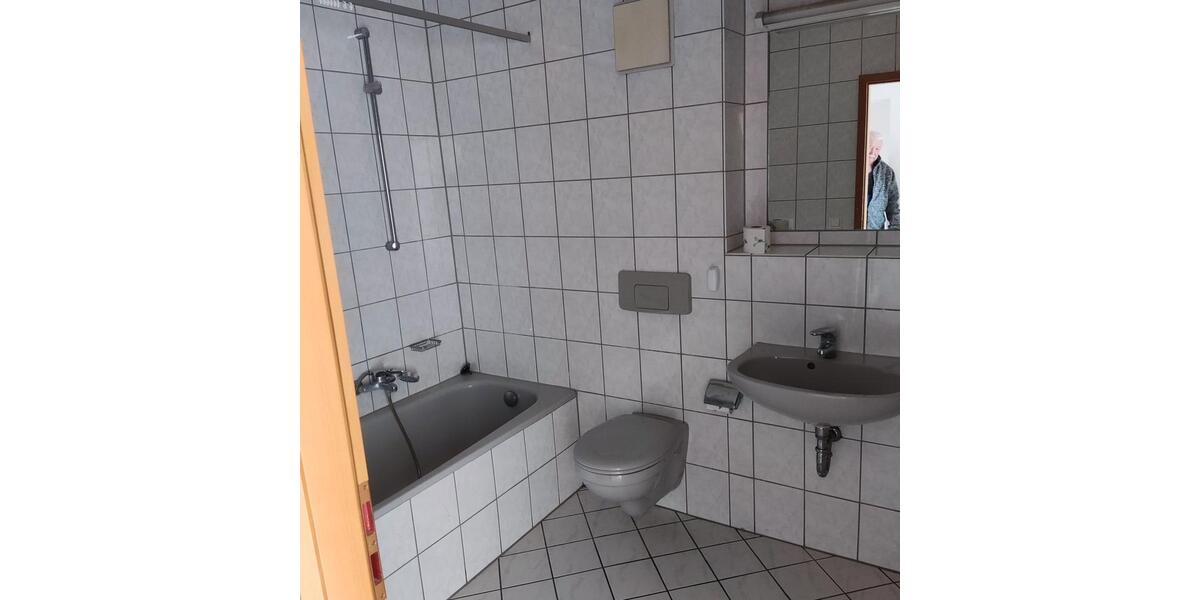 Etagenwohnung Heusweiler - 3 Zimmer, 70 m&sup2;, 510&euro; | Angebot:26293952