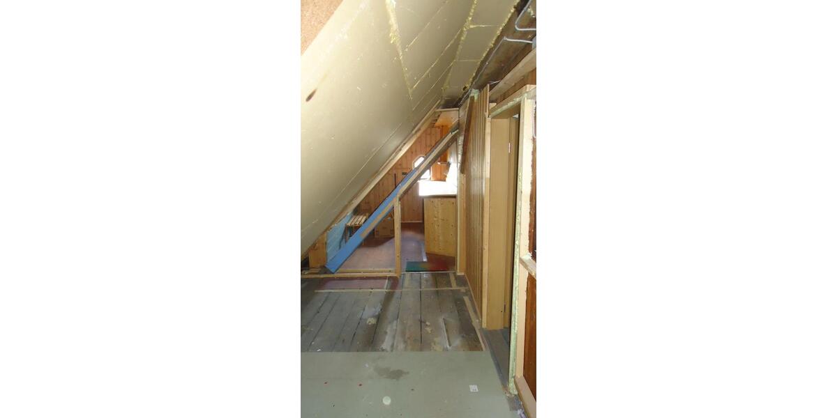 Dachgeschoßwohnung Schömberg - 4.5 Zimmer, 115 m&sup2;, 890&euro; | Angebot:26045549