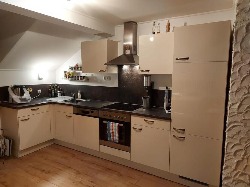 3-Zimmer DG Wohnung, ca. 73 qm Wohnfläche
