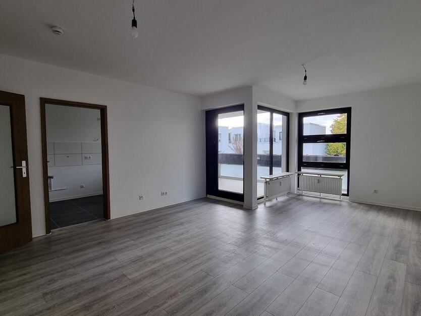 Gut geschnittene 2-Zimmer-Wohnung mit Balkon in gepflegtem Zustand zimmer