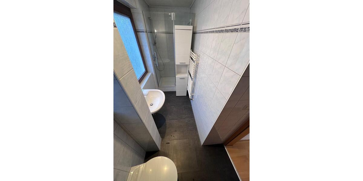 Etagenwohnung Fellbach Oeffingen - 3 Zimmer, 80 m&sup2;, 1.400&euro; | Angebot:26045333