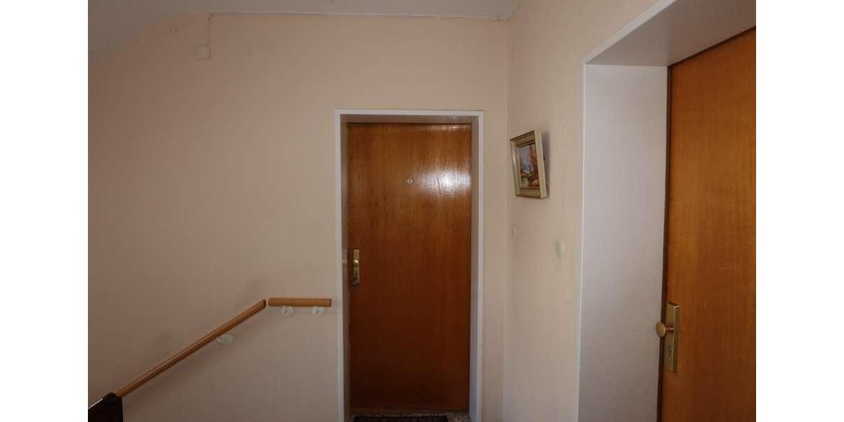 Etagenwohnung Hillesheim - 3 Zimmer, 84 m&sup2;, 600&euro; | Angebot:26313349