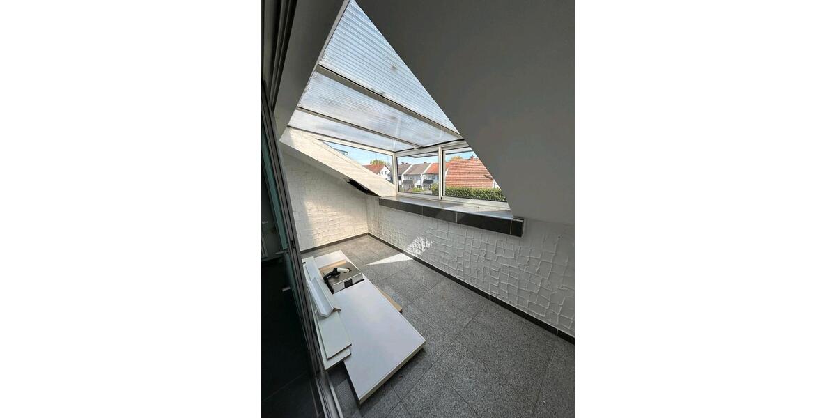 Dachgeschoßwohnung Germersheim - 5 Zimmer, 100 m&sup2;, 15&euro; | Angebot:26042576