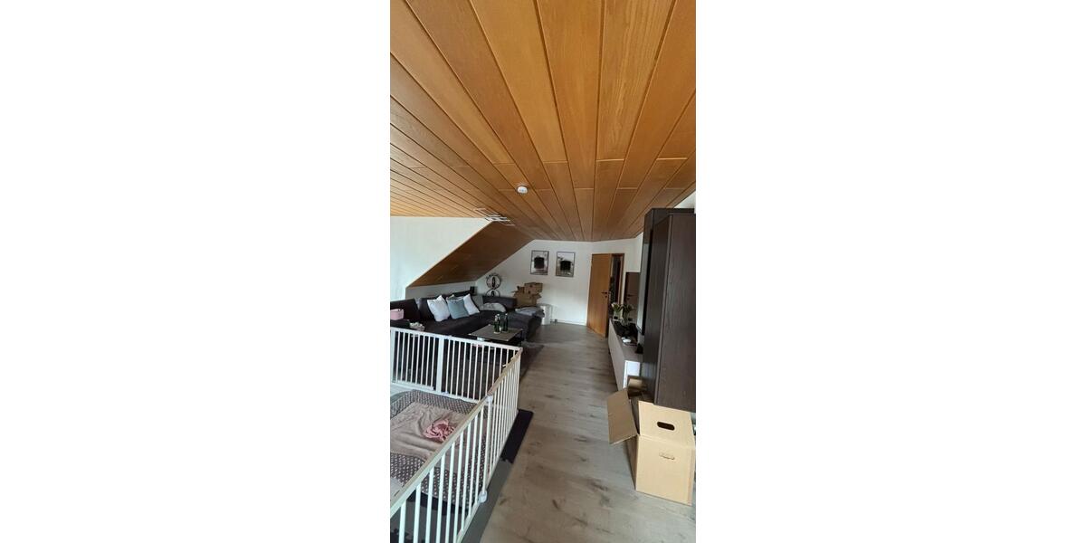 Dachgeschoßwohnung Herdorf - 5 Zimmer, 120 m&sup2;, 800&euro; | Angebot:26120724
