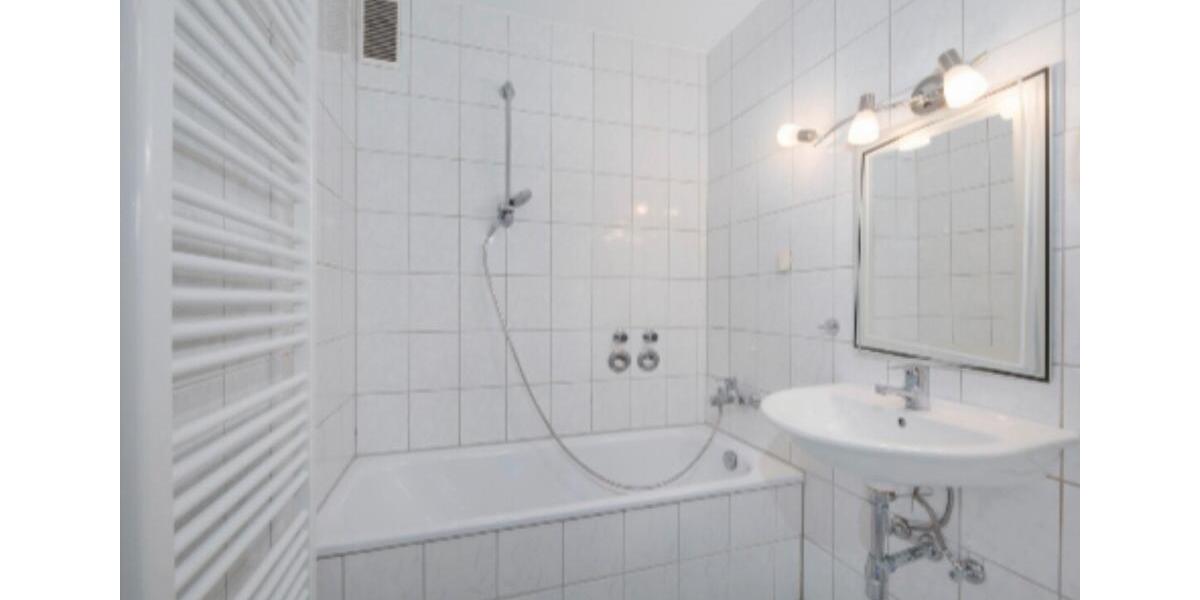 Hochparterre Böblingen - 2 Zimmer, 86 m&sup2;, 1.150&euro; | Angebot:26699172