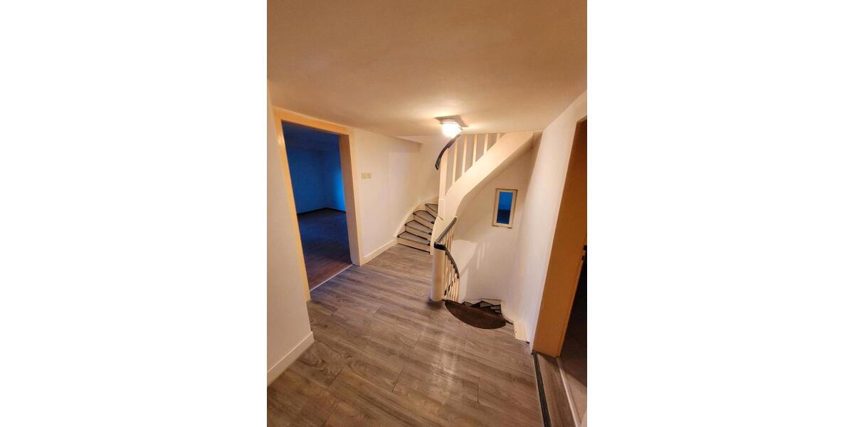 Einfamilienhaus Beselich - 6 Zimmer, 90 m&sup2;, 780&euro; | Angebot:24881877